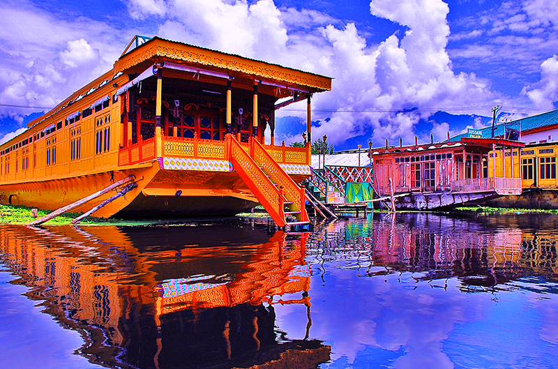 img/Kashmir-houseboat-tour-package.png