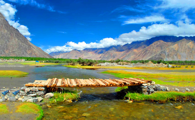 img/Nubra-Valley.jpg